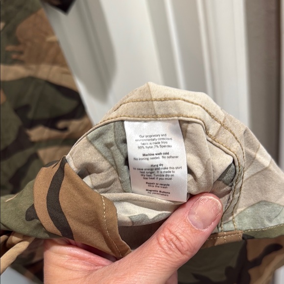 Poncho Camo Short Sleeve Shirt - Picture 8 of 9